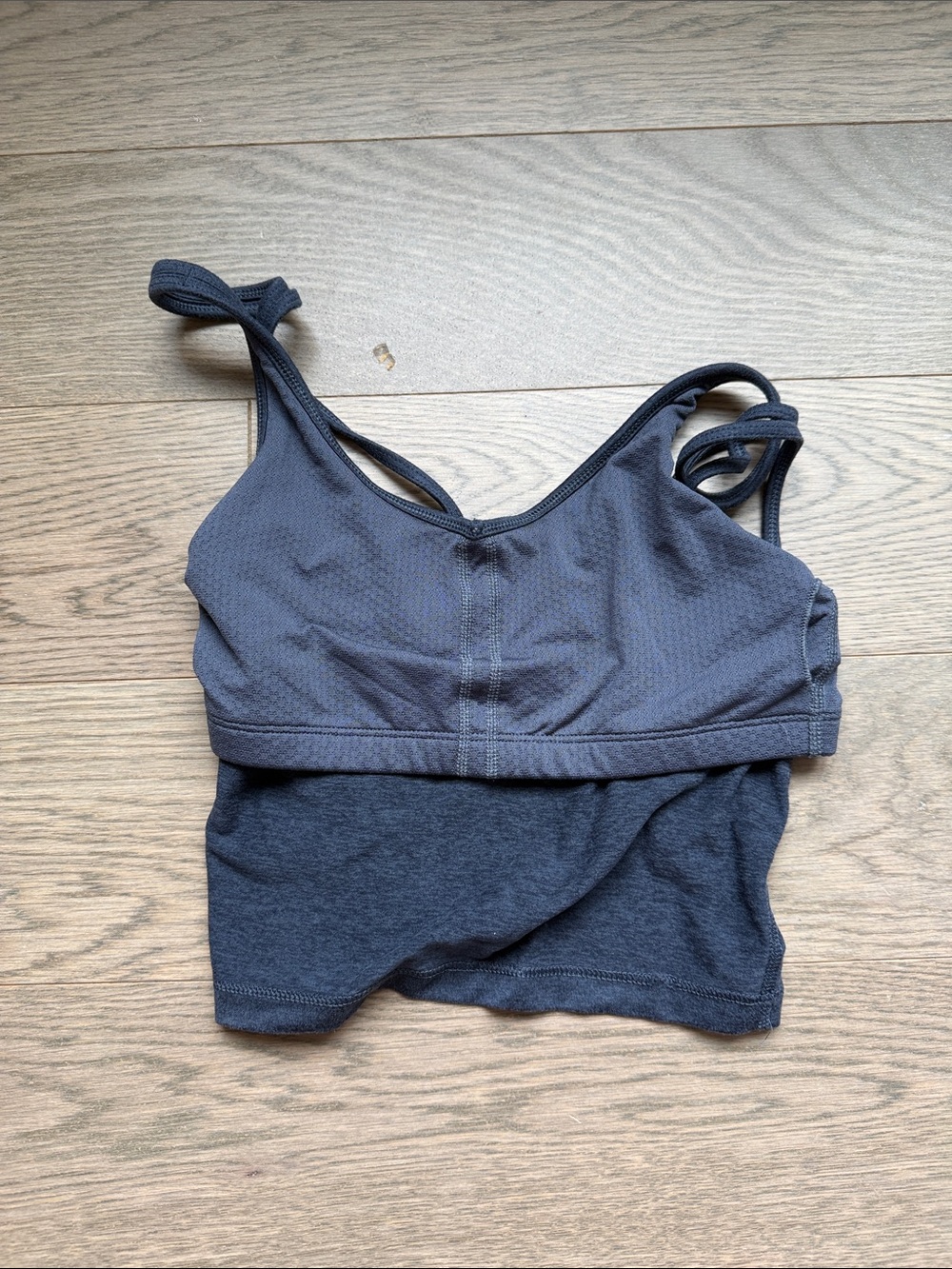 Vuori Charcoal Grey Crop Tank Top - Picture 3 of 4